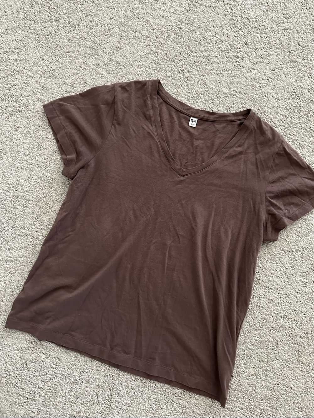 Uniqlo V-Neck Womens Tee - Brown/Taupe